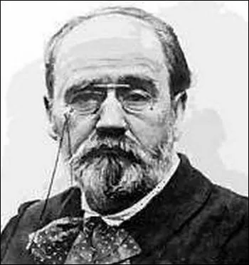 Il est le pre d'une clbre nana ... .