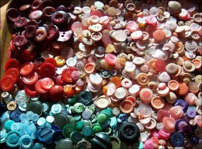 Il ou elle collectionne les boutons ?