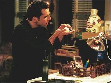 De qui ce copain, Tommy, qui se rvle terriblement agressif et rleur, y compris avec la  volaille  de chez Joey et Chandler, est-il le petit ami ?