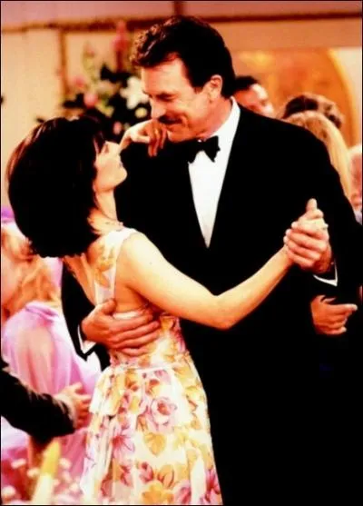 C'est l'un des grands amours de Monica, qu'elle va laisser tomber deux fois malgr tout, le Docteur Burke. La 1re fois, parce qu'il ne voulait pas d'enfants, mais il change d'avis, et la seconde ?