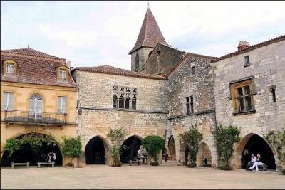 Dans quel dpartement se situe la bastide de Monpazier, fonde en 1284 par le roi d'Angleterre Edouard Premier ?