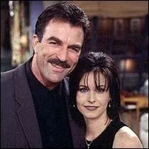 Monica tait autrefois sortie avec un grand moustachu, comment s'appelait-il ?