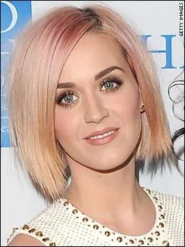 Qui a-t-elle dj embrass ?