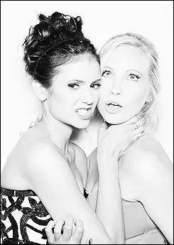 Quelle est la relation entre Candice et Nina ?