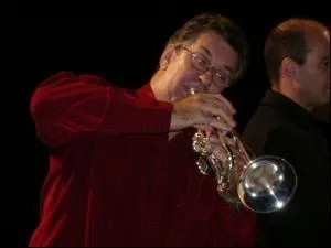 Les cornets piccolo et soprano sont tous deux de la famille des ?