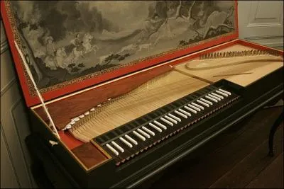 Le clavicorde et le berimbau (Brsil) font tous deux partie des instruments  cordes