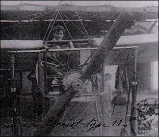 Vainqueur dans diffrentes manifestations ariennes, il gagna, en 1914, la coupe Michelin en effectuant un tour de France de plus de 3 000 kilomtres en moins de 40 heures de vol effectif.