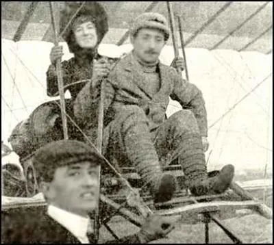 Il dbuta trs tt  en aronautique  en travaillant pour le capitaine Ferber, puis installa un moteur sur une cellule  Voisin . Il termina quatrime au premier meeting arien de Reims en 1909.