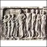 Quels taient les attributs d'Asclpios ?