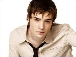 La mre de Chuck est :