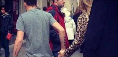 Liam est en couple avec...