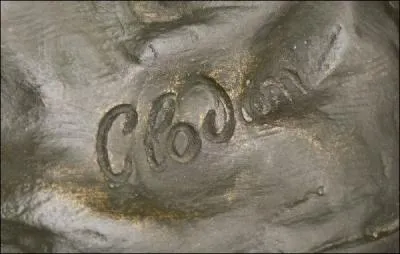 L'Hiver a (... ) pour statue La Frileuse de Clodion.