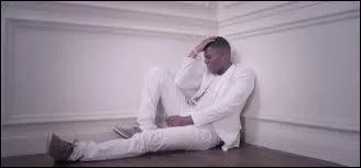 Comment se nomme la chanson de ce clip chante par Axel Tony (et Tunisiano) ?