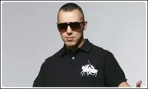 Qui est ce chanteur ?