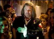 Quel homosexuel est-il le propritaire du Bourbon Room ?