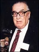 Quel est l'auteur de 'A la poursuite des Slans' ?