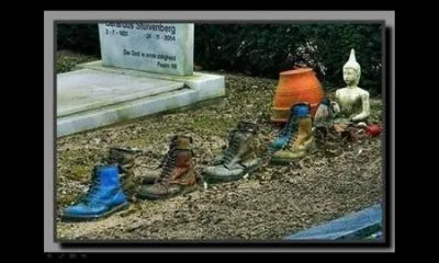 Lui a choisi un autre moyen pour aller Dieu sait o ? Quel est ce moyen ?