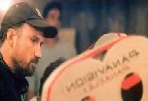 Au milieu des annes 80, il commence  raliser des clips musicaux... Qui a dj fait appel  ses talents pour raliser un clip ?