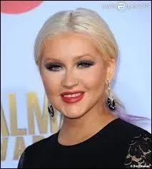 Qui est cette chanteuse ?