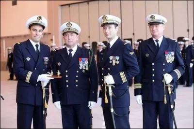 Un capitaine de corvette est un ?