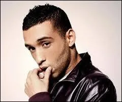 Qui est ce chanteur ?