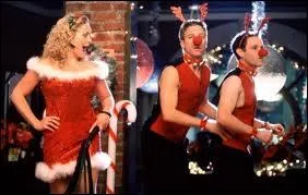 Sur la photo, ce sont les patrons d'une firme (qui font les rennes), et leur personnel, qui ftent donc trs joyeusement nol ensemble. Quelle est la srie ?