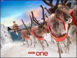 Voici une trs belle affiche publicitaire de la BBC, pour un hros qui prend ici la place du pre nol dans son traineau. Qui est-il ?
