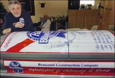 Ce cercueil est tout dsign pour accompagner le prcdent. Et on peut dire du futur rsident du cercueil qu'il a t mis en...