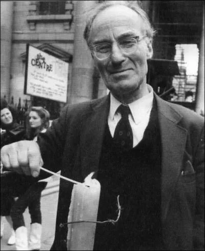 Quel est le logo d'Amnesty International ?  Mieux vaut allumer une bougie que maudire l'obscurit 