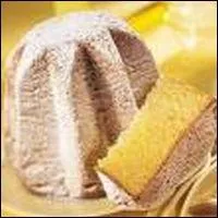 Il s'agit d'un gteau dor en forme d'toile ou de sapin de Nol, parfois saupoudr de sucre pour ressembler aux pics enneigs des sapins.