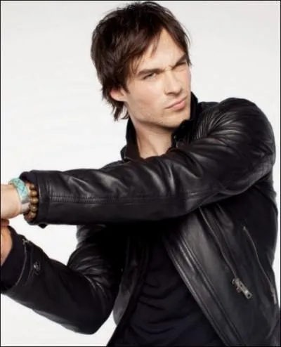 A quel ge dbute-t-il sa carrire de mannequin ?