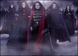 Qui les Volturi souhaitent-ils avoir dans leurs rangs ?