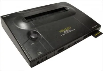 Quelle est cette console sortie en novembre 1990 ?
