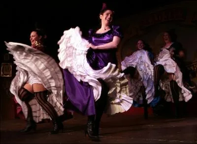 Forme de spectacle musical et chorgraphique apparu dans la seconde moiti du XIX sicle. Cense moustiller le public, cette danse associe dans l'esprit du public Paris et ses music-halls.