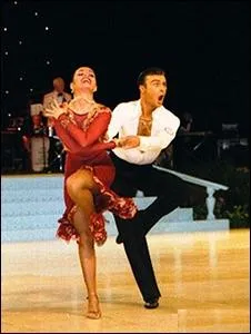 De la mme famille que le rock'n'roll, cette danse demande une nergie particulire car elle est trs rapide et repose sur des jeux de jambes assez fatigants.