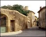 Je quitte le dpartement du Gard par la commune de Vers-Pont-du-Gard, o les habitants portent le nom de ...