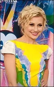 Dans quelle srie Disney Channel, Chelsea Staub a-t-elle fait son apparition avant de se couper les cheveux ?