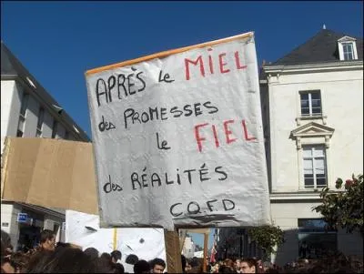 Qui se ressemble s'assemble/ qui s'excuse s'accuse. Il s'agit de deux ?