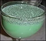 Boisson exotique, rafrachissante, laiteuse, de belle couleur verte.  base d'agar agar, sucre, vous ajouterez obligatoirement des graines de tukmaria. Elle vous attend au coeur des Mascareignes. O ?
