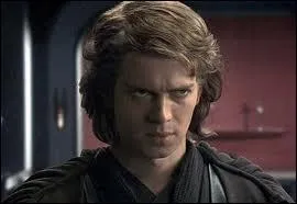 De quelle couleur est le sabre d'Anakin ?