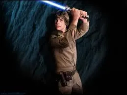 De quelles couleurs sont les sabres de Luke Skywalker ?