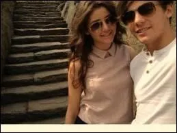 Quel est le nom de la petite copine de Louis ?