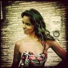 Shy'm appelle ses fans...