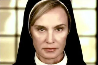 En 2012, nous la retrouvons  la fois terrifiante et touchante, dans une srie tlvise o elle joue le rle d'une religieuse :