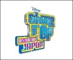 Dans l'pisode  Shake It Up destination Japon , Rocky et Cece vont dans un avion avec leur famille et un monsieur leur dit qu'il est...