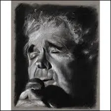 Il chante   sa taille est plus mince que la retraite des vieux mais je peux vous dire  vous tous en passant que de tous les coeurs c'est le sien la plus grand   dans ... .