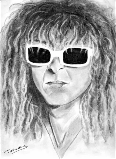 Il chante  tu n'as jamais vu les golands et les images de l'aurore quand l'ocan n'est pas encore un paysage ne pleure pas petite fille...   dans ... .