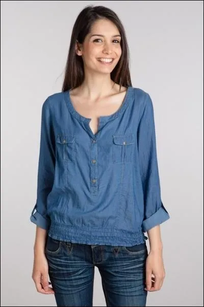 Quel vtement depuis 1930 se modifie en fonction de la mode sans changer de matire ?