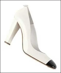 Pourquoi les chaussures Chanel sont-elles bicolores ?