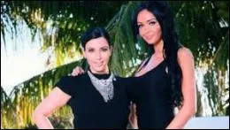 Avec quelle  guest star  amricaine invite lors de la saison 5 pose-t-elle sur cette photo ?